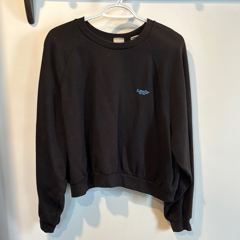 Levi’s Black Sweatshirt